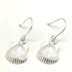 Scallop Shell Hanging Wire Earrings