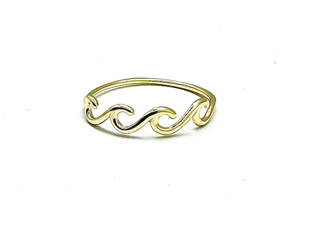 Multi Wave Ring